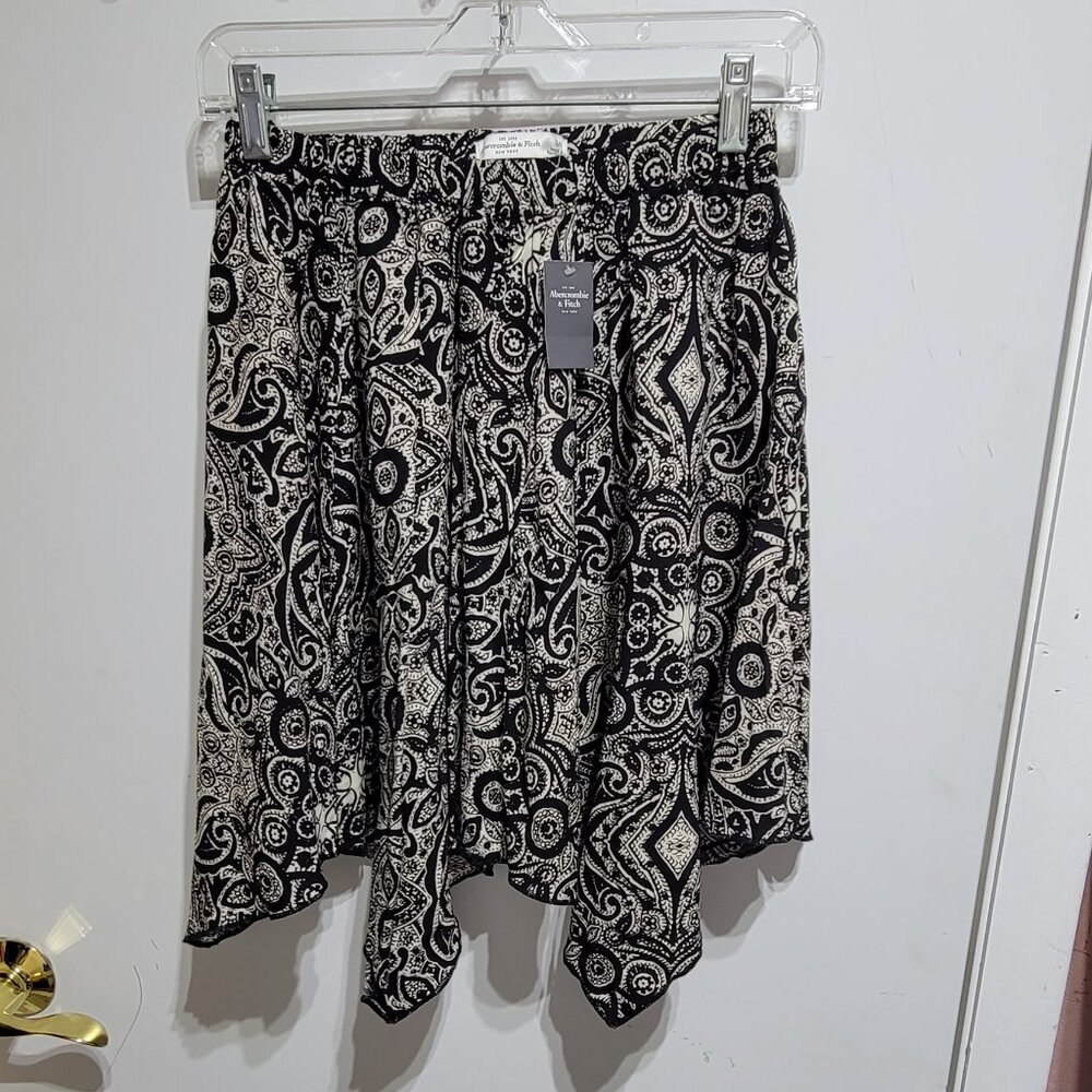 Abercrombie & Fitch asymmetrical skirt.
